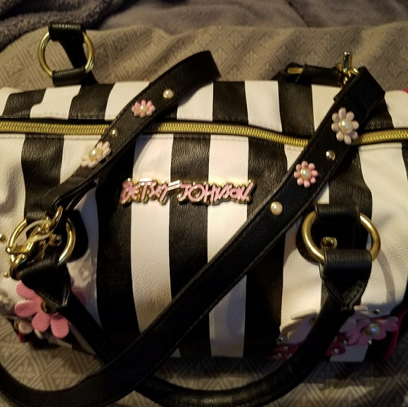 Purse - Picture 2 of 3